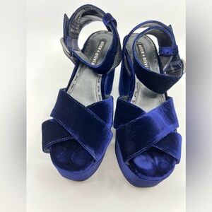 Alice + Olivia Violet Navy Velvet Platforms by Stacey Bendet